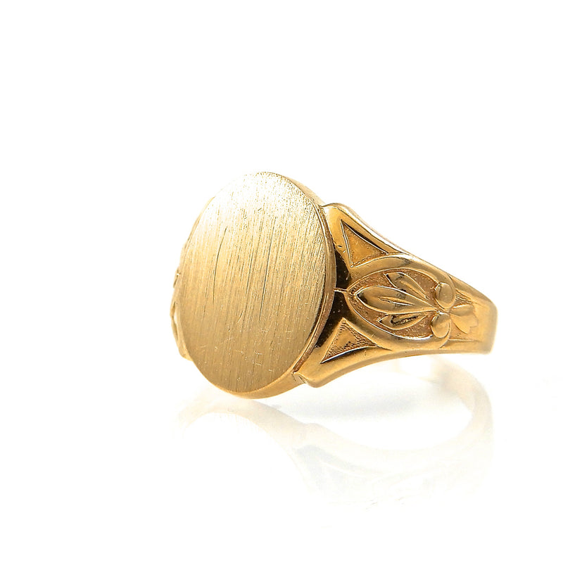 Estate Signet Yellow Gold Ring