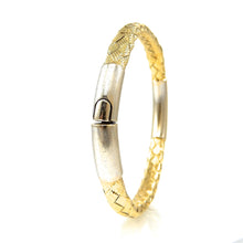 Load image into Gallery viewer, Estate Woven Yellow Gold Wire Bracelet