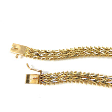 Load image into Gallery viewer, Estate Yellow Gold Fishtail Bracelet