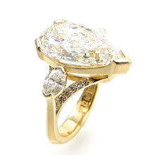 Load image into Gallery viewer, Pear Cut Diamond with Marquis Accent Stones Engagement Ring