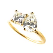 Load image into Gallery viewer, Pear and Princess Cut Toi et Moi Engagement Ring