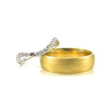 Load image into Gallery viewer, custom handmade wedding band set