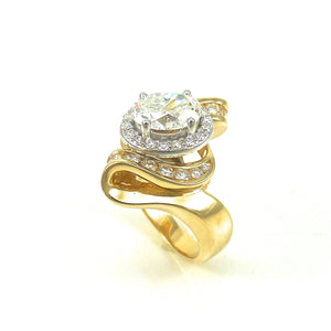 diamond ring yellow gold setting