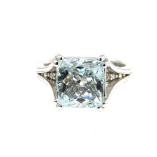 Load image into Gallery viewer, Aquamarine Engagement Ring