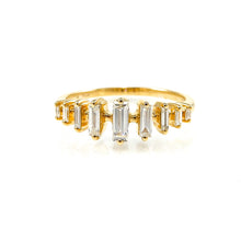 Load image into Gallery viewer, Baguette Diamond Step Ring