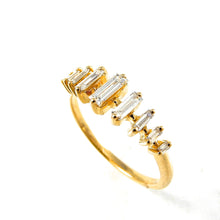 Load image into Gallery viewer, Baguette Diamond Step Ring