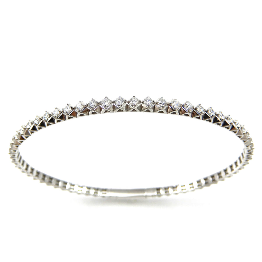 Shackle 0.30 Pointer Lab Diamond Bracelet | Fiona Diamonds