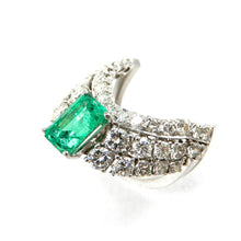 Load image into Gallery viewer, Antique Emerald U Ring