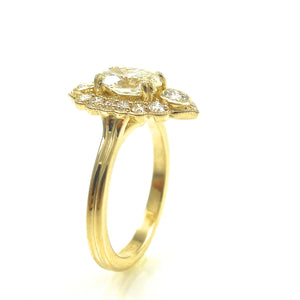 yellow gold scalloped halo diamond engagement ring
