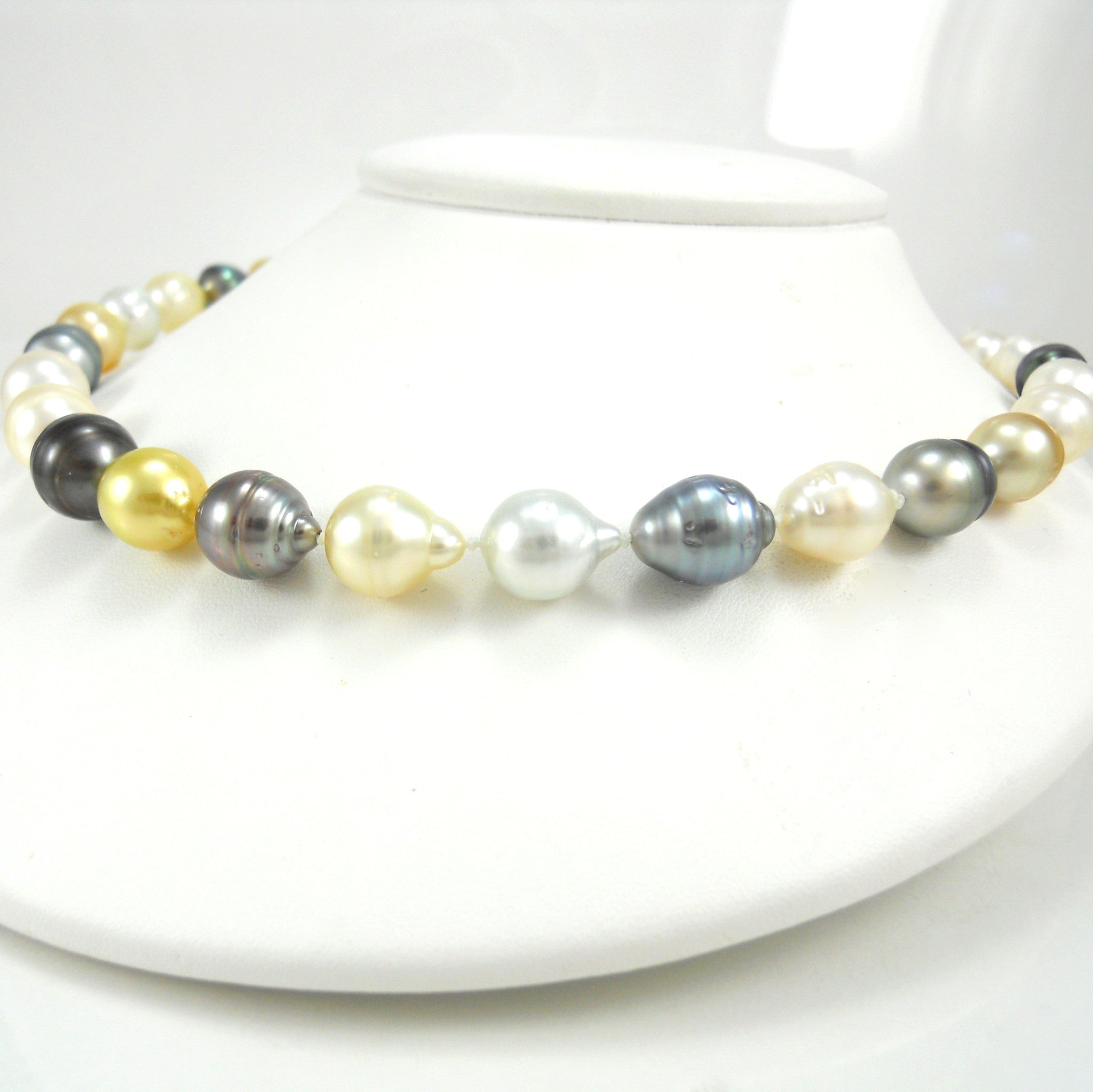 Pearls shop jewelry store