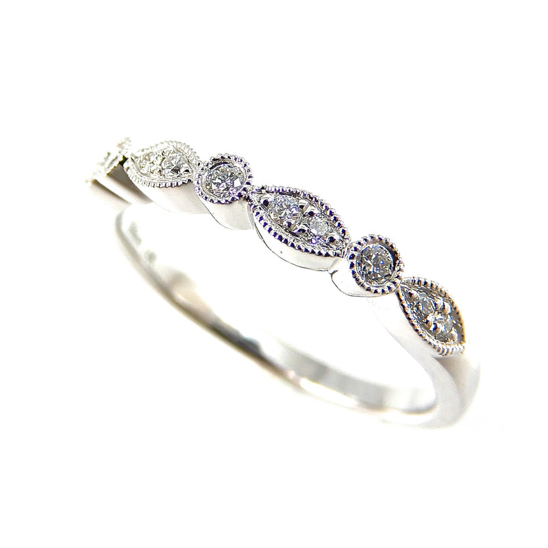 Diamond Scalloped Band
